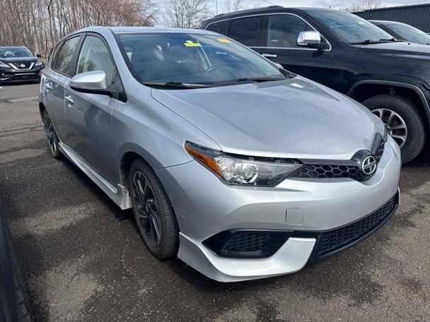 TOYOTA SCION IM 2016 JTNKARJE5GJ500661 image
